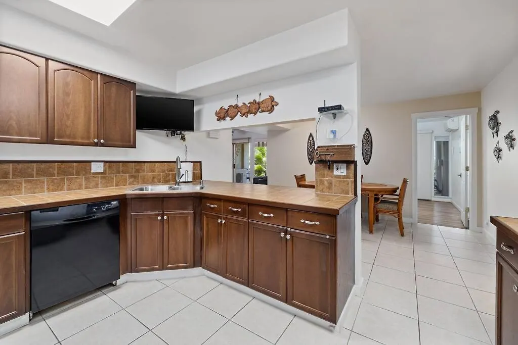Apartment 5 Bed 4 Bath Condo In Waikoloa Village